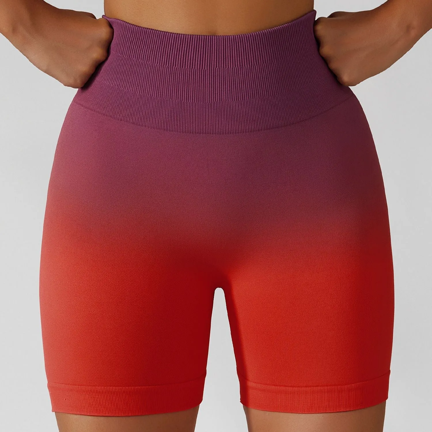 Gradient Seamless Yoga Shorts Breathable Slim Fit Sports Shorts Women High Waist Stretch Hip Lift Fitness Pants